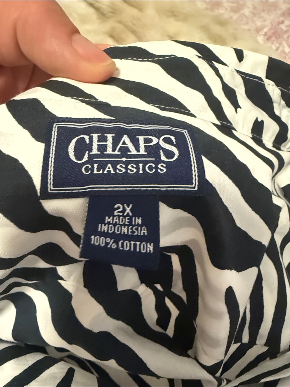 💯 cotton Chaps Black and White Zebra-Print Button Front Blouse - Picture 7 of 7